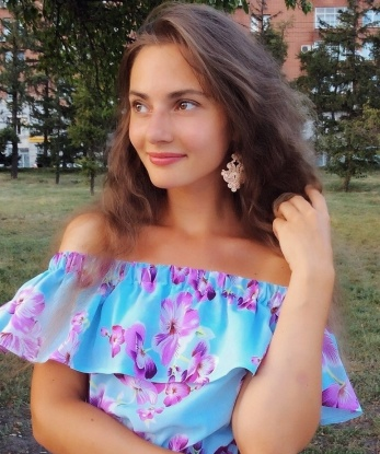 Живу в Москве, где с удовольствием принимаю в гости и провожу незабываемое время. 💑
Мои услуги подарят тебе настоящее удовольствие: классический секс, оральные ласки, эротический массаж – все, что ты только пожелаешь! В моих объятиях ты ощутишь нежность и страсть, которой раньше не знал.
На фото ты увидишь мою сексуальную фигуру и искреннюю улыбку. Не забудь ознакомиться с отзывами о моих услугах – они говорят сами за себя! Только представь, какие удовольствия ждут нас, если ты решишься на встречу со мной!
Не теряй время и свяжись со мной уже сегодня. Мы создадим незабываемые моменты, от которых твое сердце забьется быстрее. 😘 Дашуня